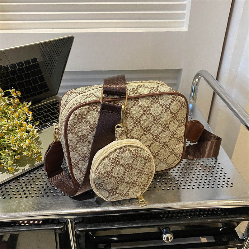 One-shoulder Crossbody Square Pouch Bag
