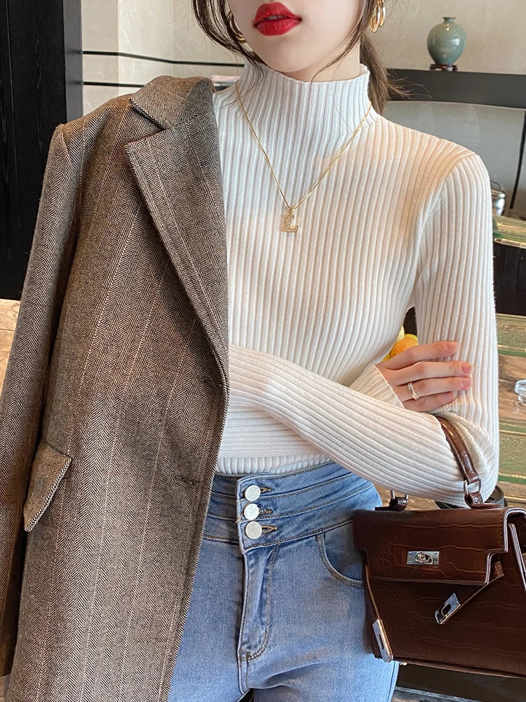 Women Solid Knitted Turtlneck Sweater Top