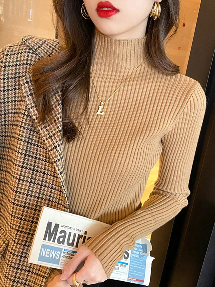 Women Solid Knitted Turtlneck Sweater Top