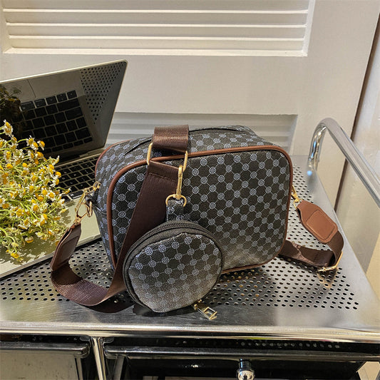 One-shoulder Crossbody Square Pouch Bag